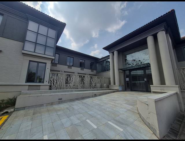 382M² OFFICE TO LET IN SANDTON CENTRAL